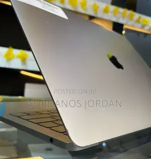 New Laptop Apple MacBook Pro 2017 4GB Intel Core I5 SSD 128GB