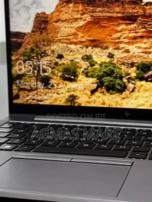 New Laptop HP ZBook Firefly 14 G7 16GB Intel Core i7 SSD 512GB