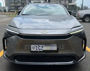 Toyota bZ4X 71.4 kWh FWD 2022 Gray
