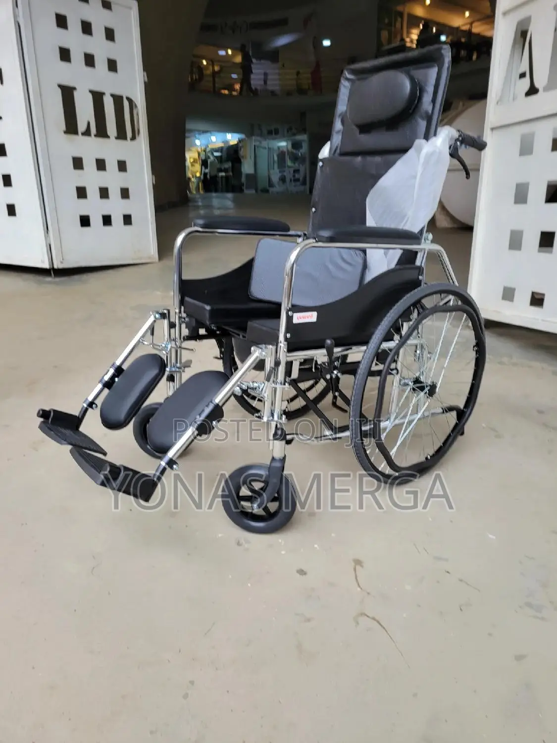Toilet Wheelchair玩⩩Wheelchair፬¶Both Transportation Toileting Needs.