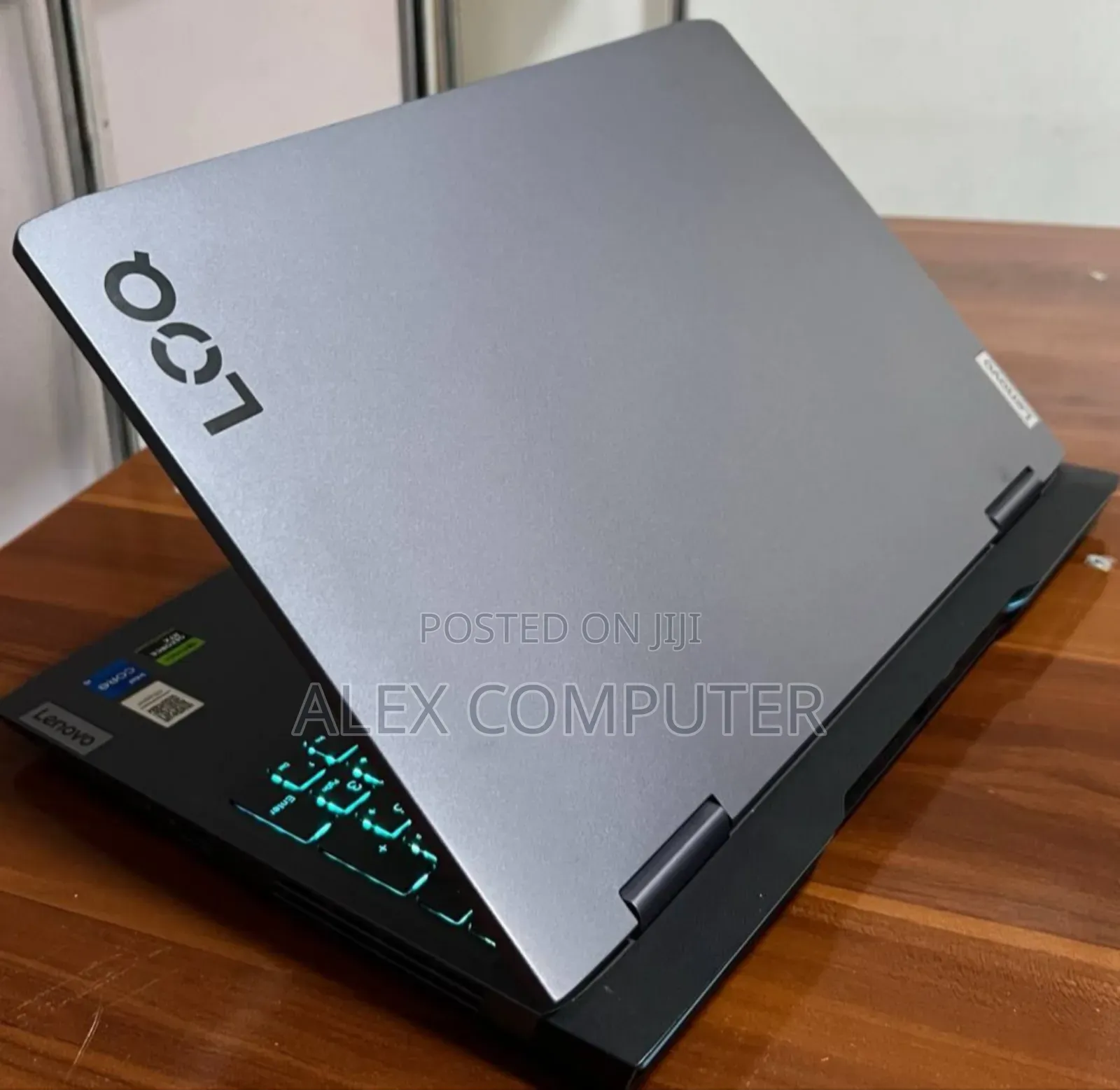 New Laptop Lenovo LOQ 15IRH8 16GB Intel Core I5 SSD 512GB