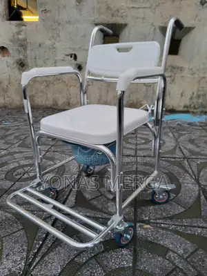 Toilet Chair鴻∞Made of Strong and Rust-Resistant~√Shower/Move Chair