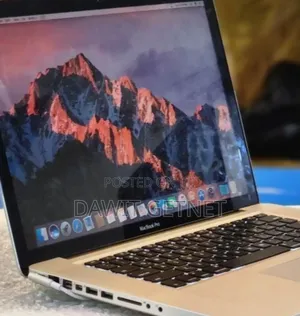 New Laptop Apple MacBook Pro 2017 4GB Intel Core i7 SSD 512GB