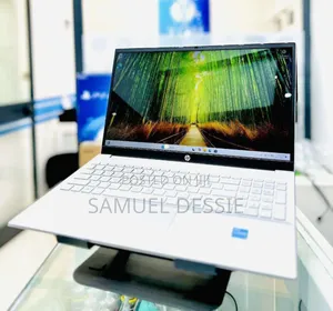 New Laptop HP Pavilion 15 12GB Intel Core I5 SSD 512GB