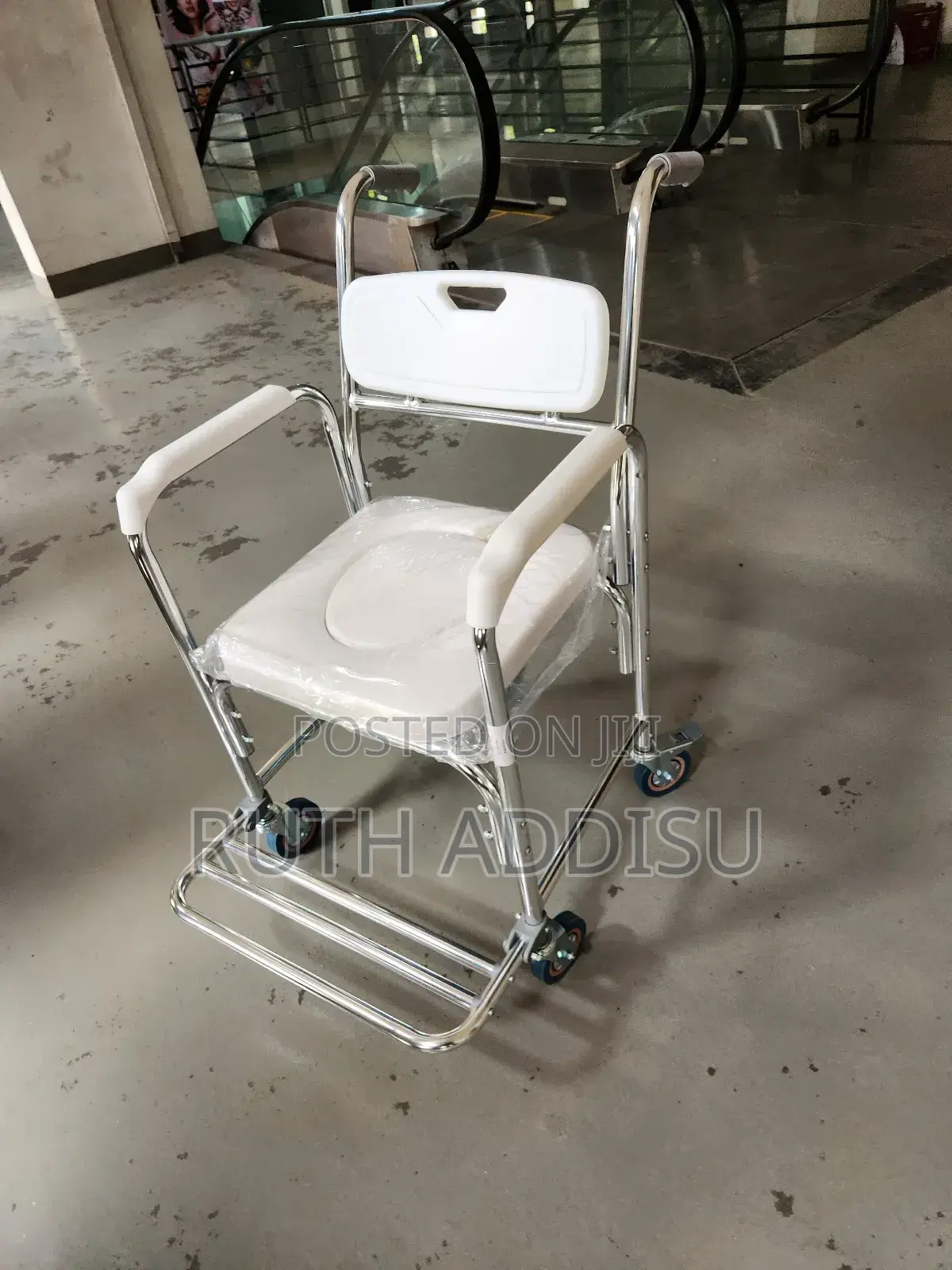 Commode Wheelchair俠女four Wheel Commode Wheelchair仔的wheelchair With
