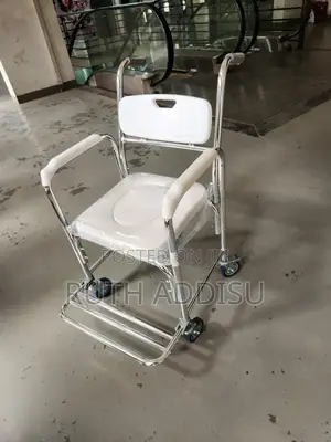 Commode Wheelchair俠女four Wheel Commode Wheelchair仔的wheelchair With