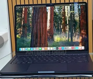 New Laptop Apple MacBook Air 2025 M4 13-Inch 16GB Apple M4 SSD 256GB