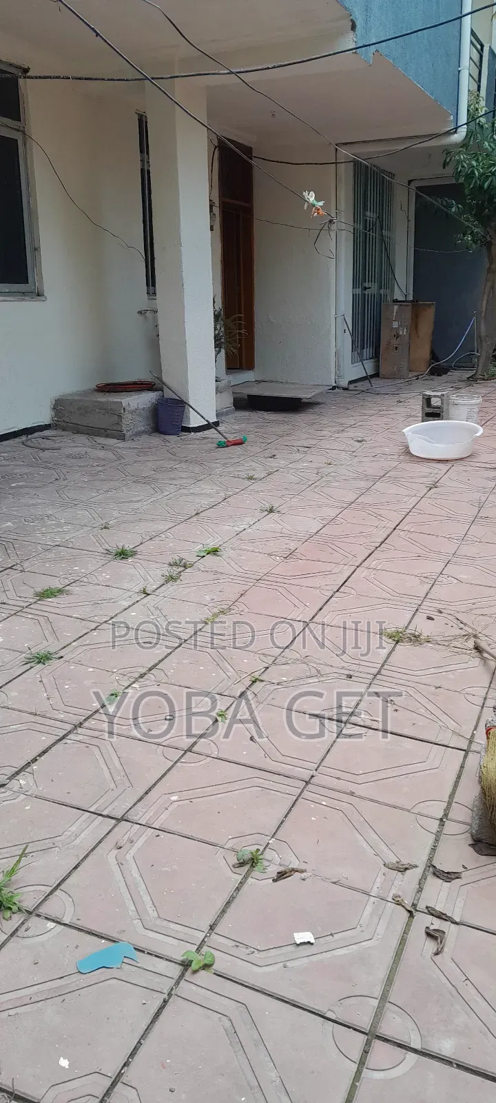 Furnished 5bdrm House in Yoba, Akaky Kaliti for sale