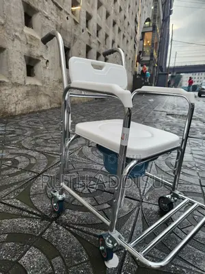 Commode Wheelchair奢侈poty Wheelchair麻煩commode Poty Wheelchair Toilet
