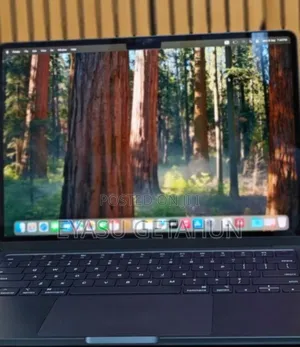 New Laptop Apple MacBook Air 2024 M3 13-Inch 16GB Apple M3 SSD 256GB