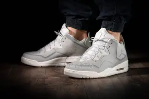 Air Jordan Courtside 23 ‘Grey/Fog’ Men’S Mid Boots Shoes