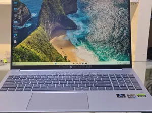 New Laptop HP Pavilion 17 16GB Intel Core I7 SSD 1T