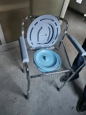 Toilet Chair Medical Equipment for Toilet and Bath Chair丸及poty Chair