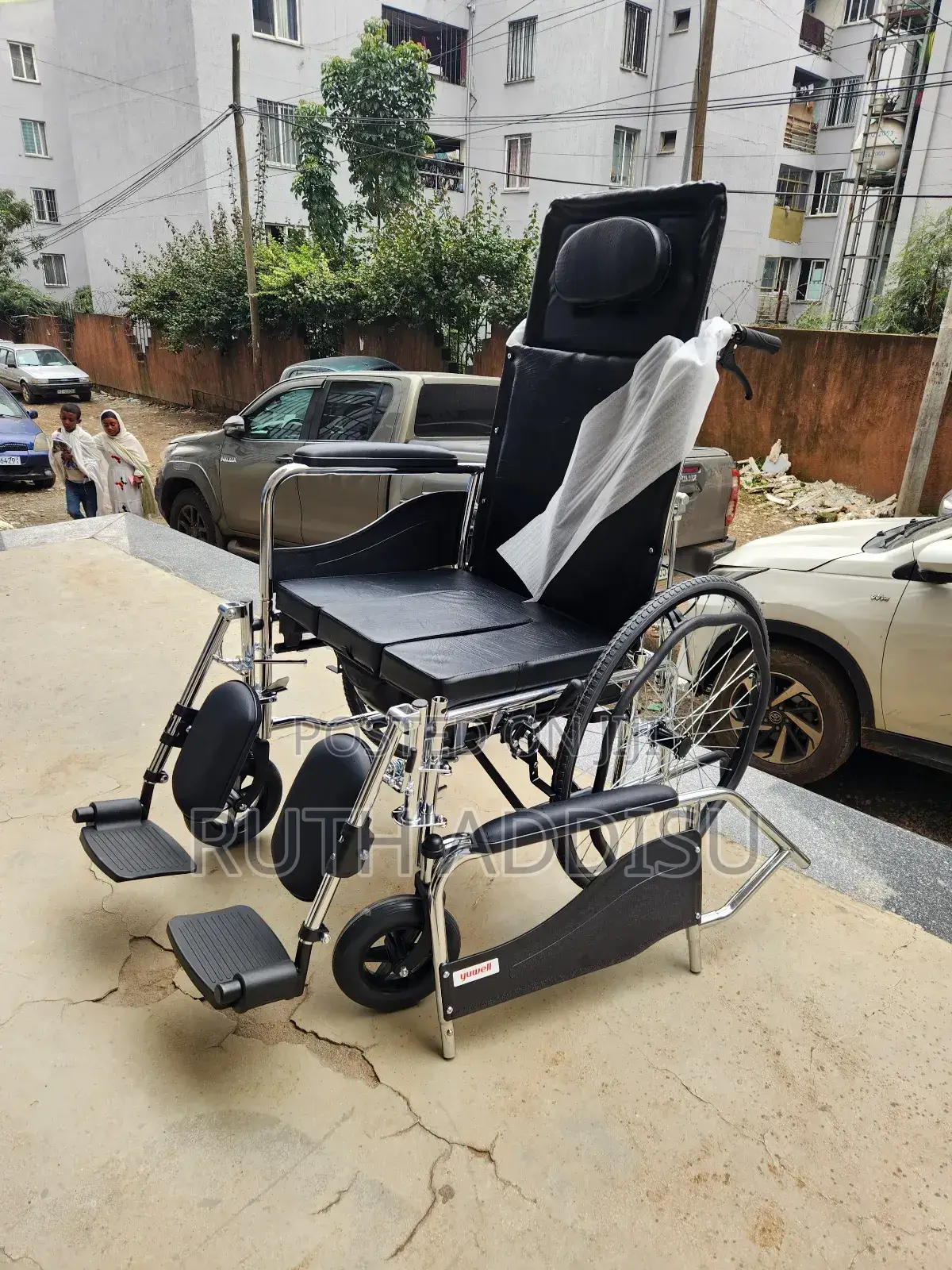 Commode Wheelchair會上heavy Duty Brand New Commode Wheelchair Foldabe