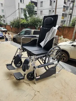 Commode Wheelchair會上heavy Duty Brand New Commode Wheelchair Foldabe