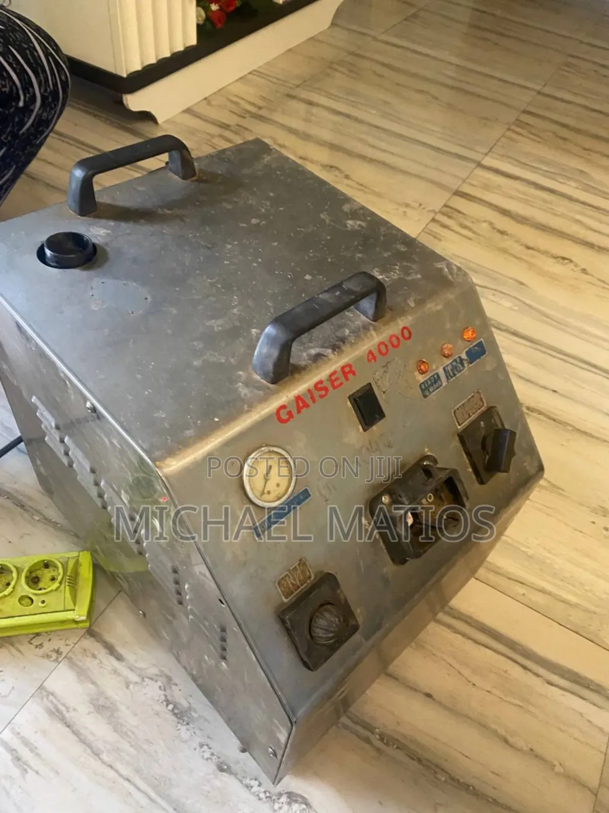Vacuum Cleaner
