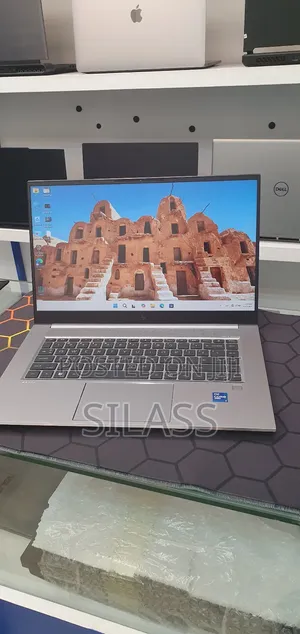 New Laptop HP ZBook Fury 15 G8 16GB Intel Core i7 SSD 512GB
