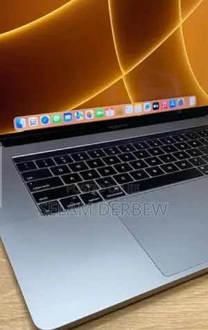 New Laptop Apple MacBook Pro 2017 16GB Intel Core I7 SSD 1T
