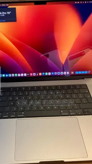 New Laptop Apple MacBook Pro 2017 16GB Intel Core I7 SSD 1T