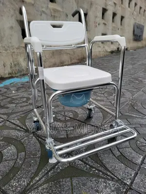 Toilet Chair附፰made of High-Quality Materials¿兕suitable as Toilet Frame