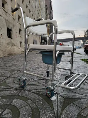Toilet Chair輻§Easy Mobility:The Adult Potty Chair「」Commode Chair