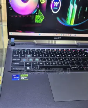 New Laptop MSI Vector 16 HX AI A2XWIG 16GB Intel Core I9 SSD 1T