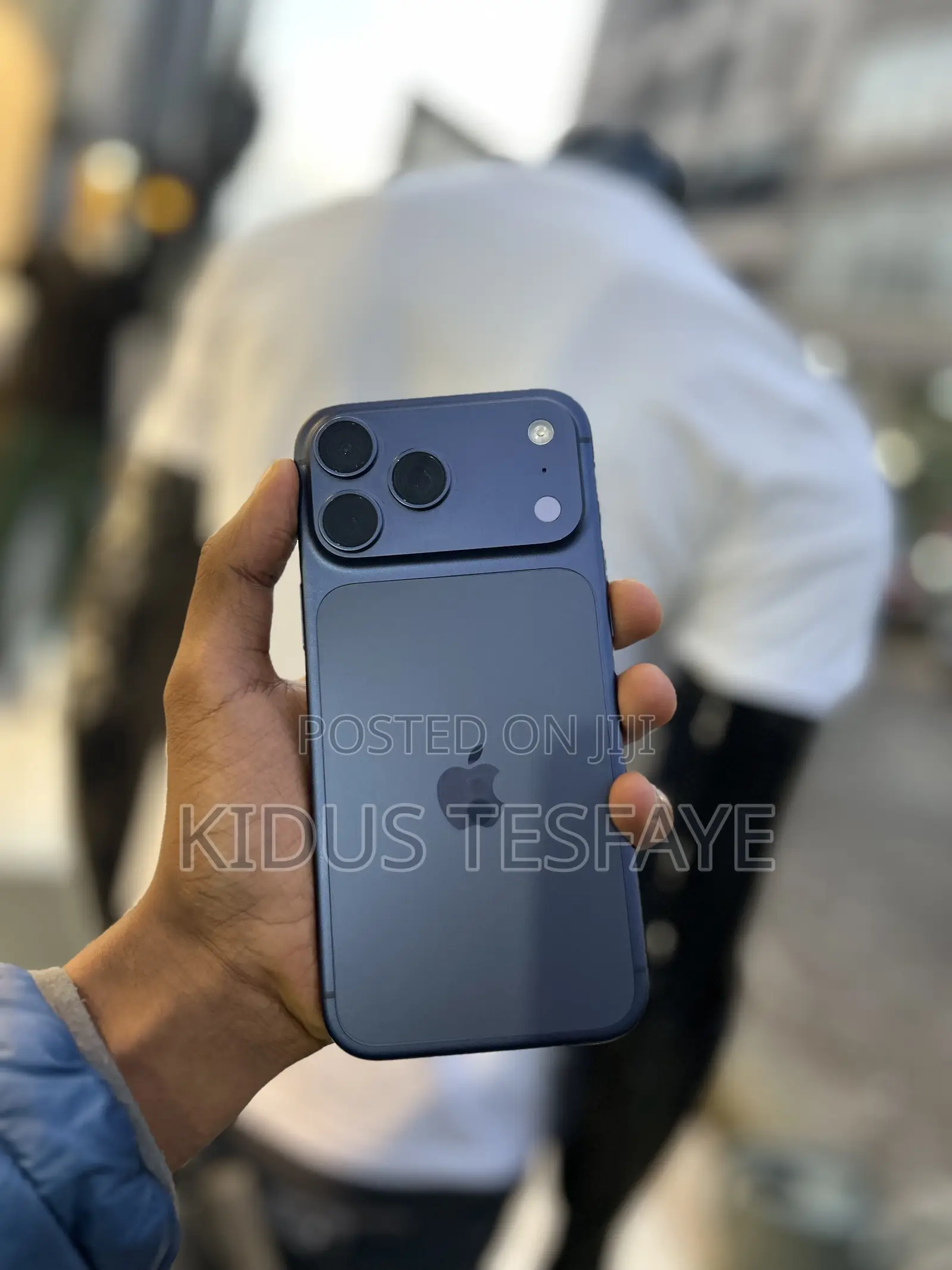 New Apple iPhone 17 Pro Max 256 GB Blue