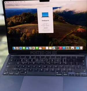 New Laptop Apple MacBook Air 2022 M2 8GB Apple M2 SSD 256GB