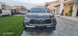 New Toyota Highlander Hybrid 2024 Matt Black