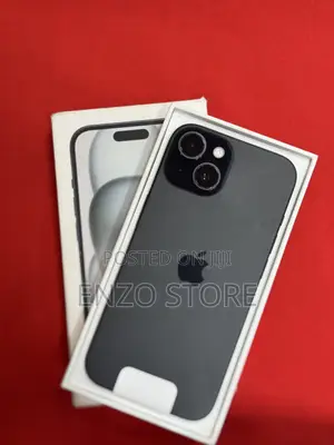 New Apple iPhone 15 128 GB Silver