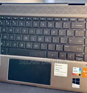 New Laptop HP Envy X360 8GB Intel Core I7 SSD 256GB
