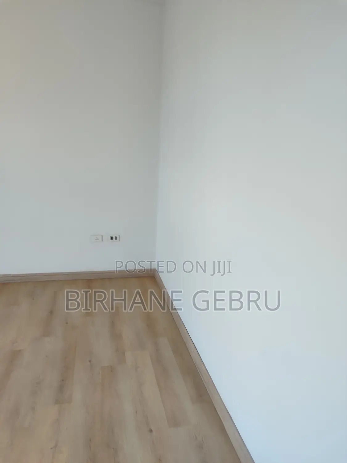 4bdrm Apartment in Luxury Apartiment, Yeka for sale