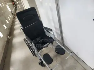 Calf Support Medical Wheelchair夷狄wheelchair庭上safe Quality Wheelchair