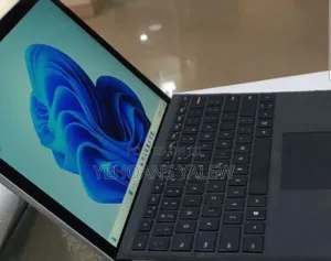 New Laptop Microsoft Surface Pro 5 16GB Intel Core I7 SSD 512GB