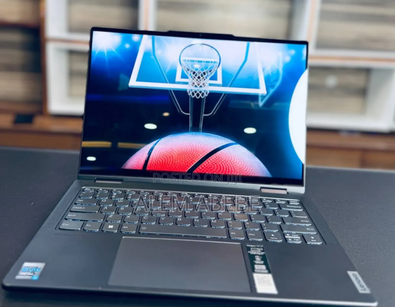 New Laptop Lenovo Yoga 7i 16GB Intel Core I7 SSD 512GB