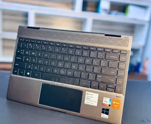 New Laptop HP Envy 14 8GB Intel Core I7 SSD 256GB