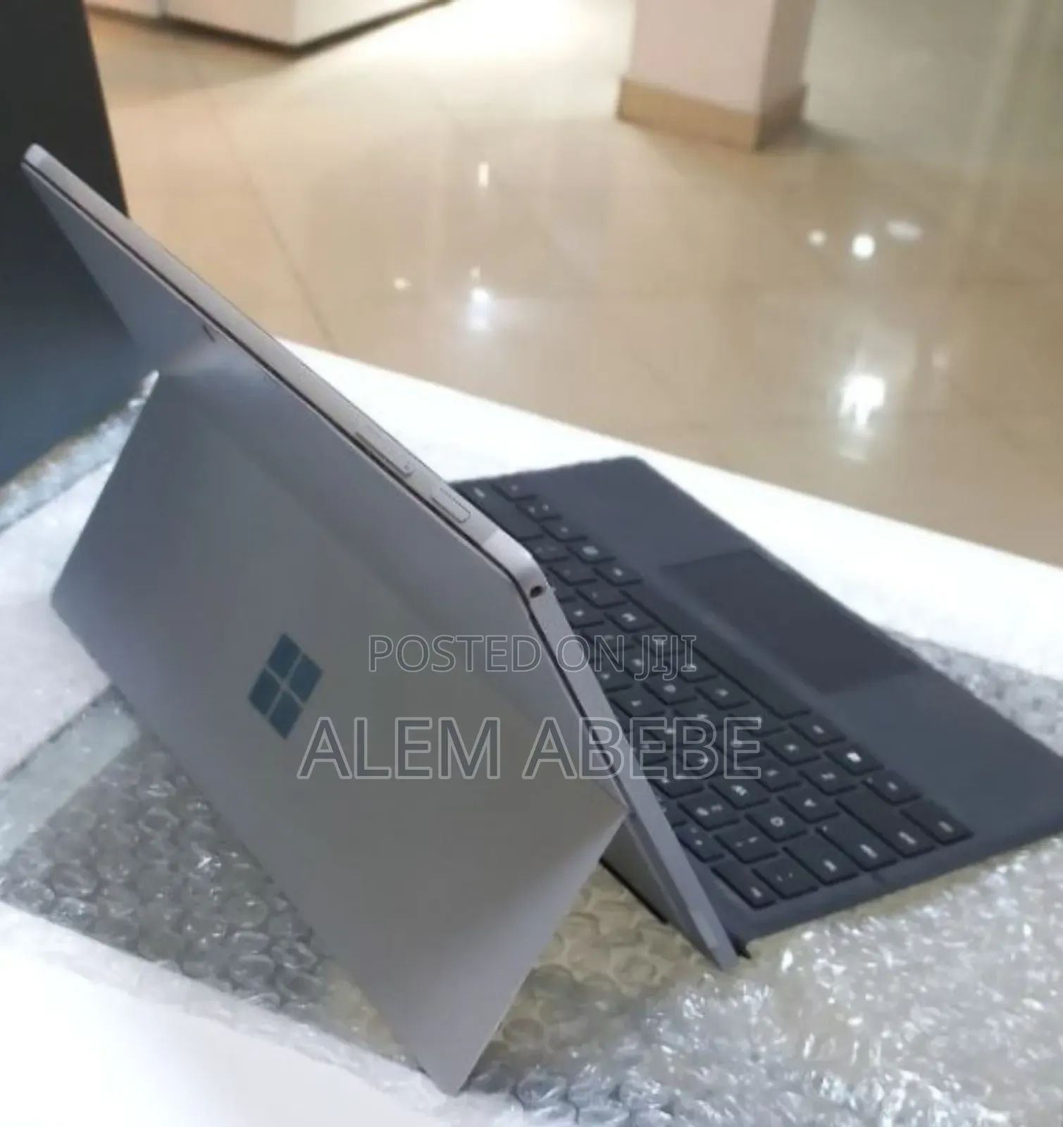 New Laptop Microsoft Surface Pro 5 16GB Intel Core I7 SSD 512GB