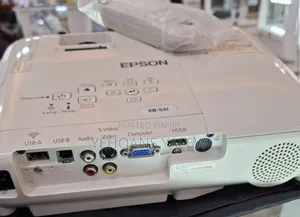 Epson Projector Model Name: Eb-S31 Has : Bag Remote Hardware I