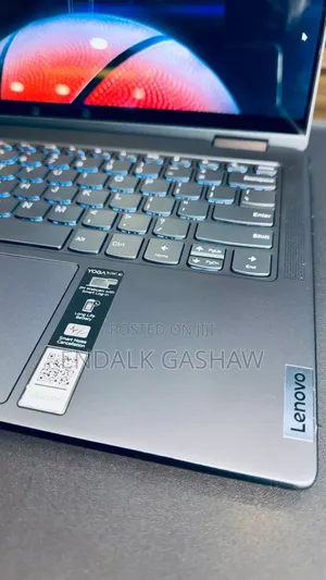 New Laptop Lenovo Yoga 7i 16GB Intel Core I7 SSD 512GB