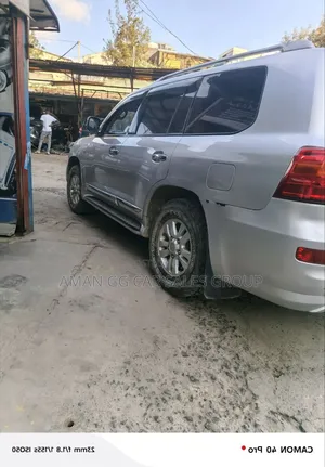 Toyota Land Cruiser 2012 Silver