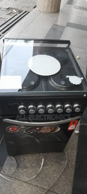 Lux 60×60 Oven Freestanding