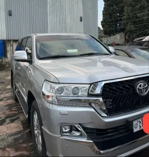 Toyota Land Cruiser 2019 Silver