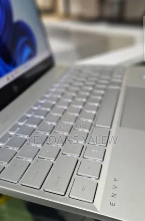 New Laptop HP Envy 13 4GB Intel Core I5 SSD 256GB