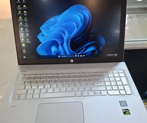 New Laptop HP Envy 15 12GB Intel Core I5 HDD 1T