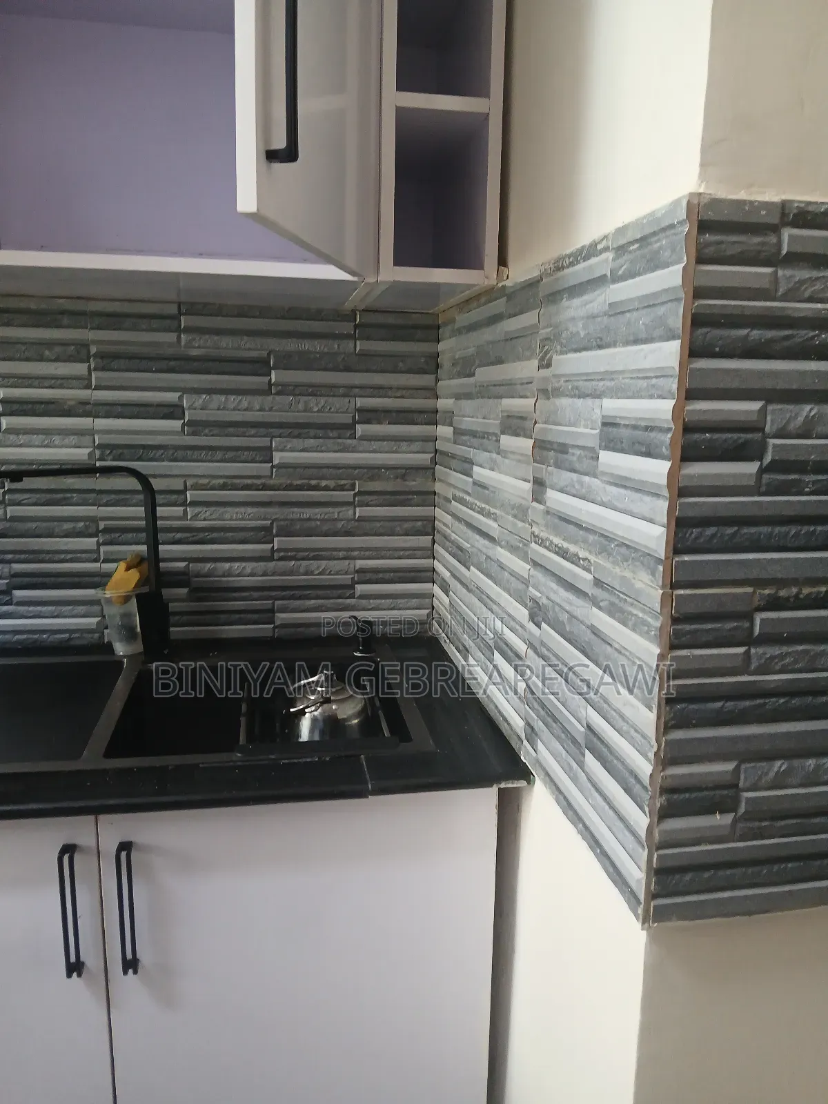 Furnished 1bdrm Apartment in Apartment, Yeka for rent