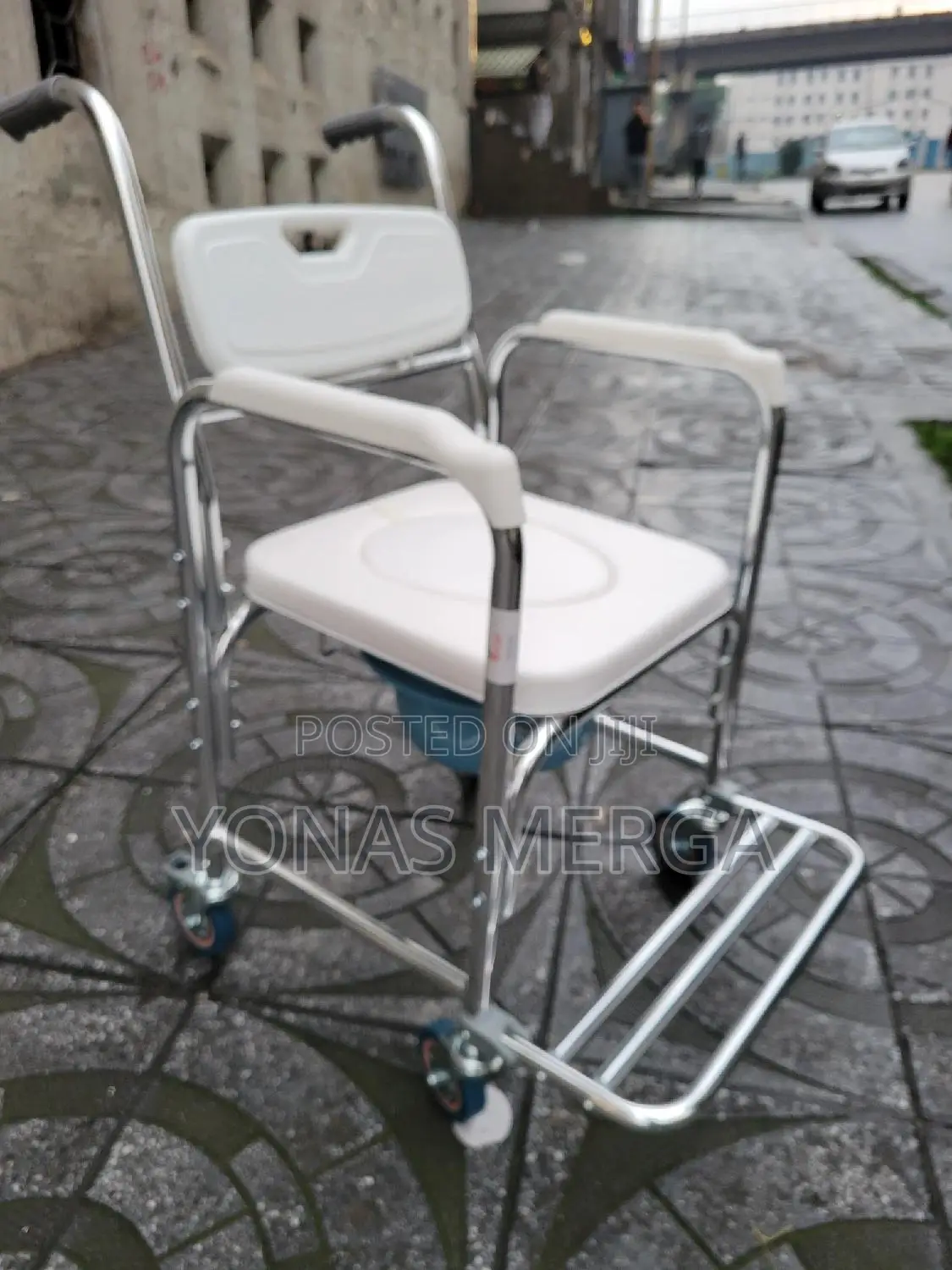 Bedside Commodes Wheelchair甄~Every Home Where Care and Support