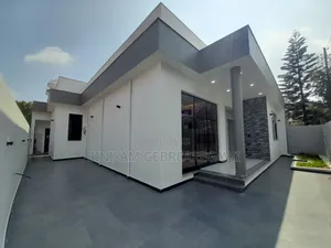 5bdrm House in House, Yeka for rent