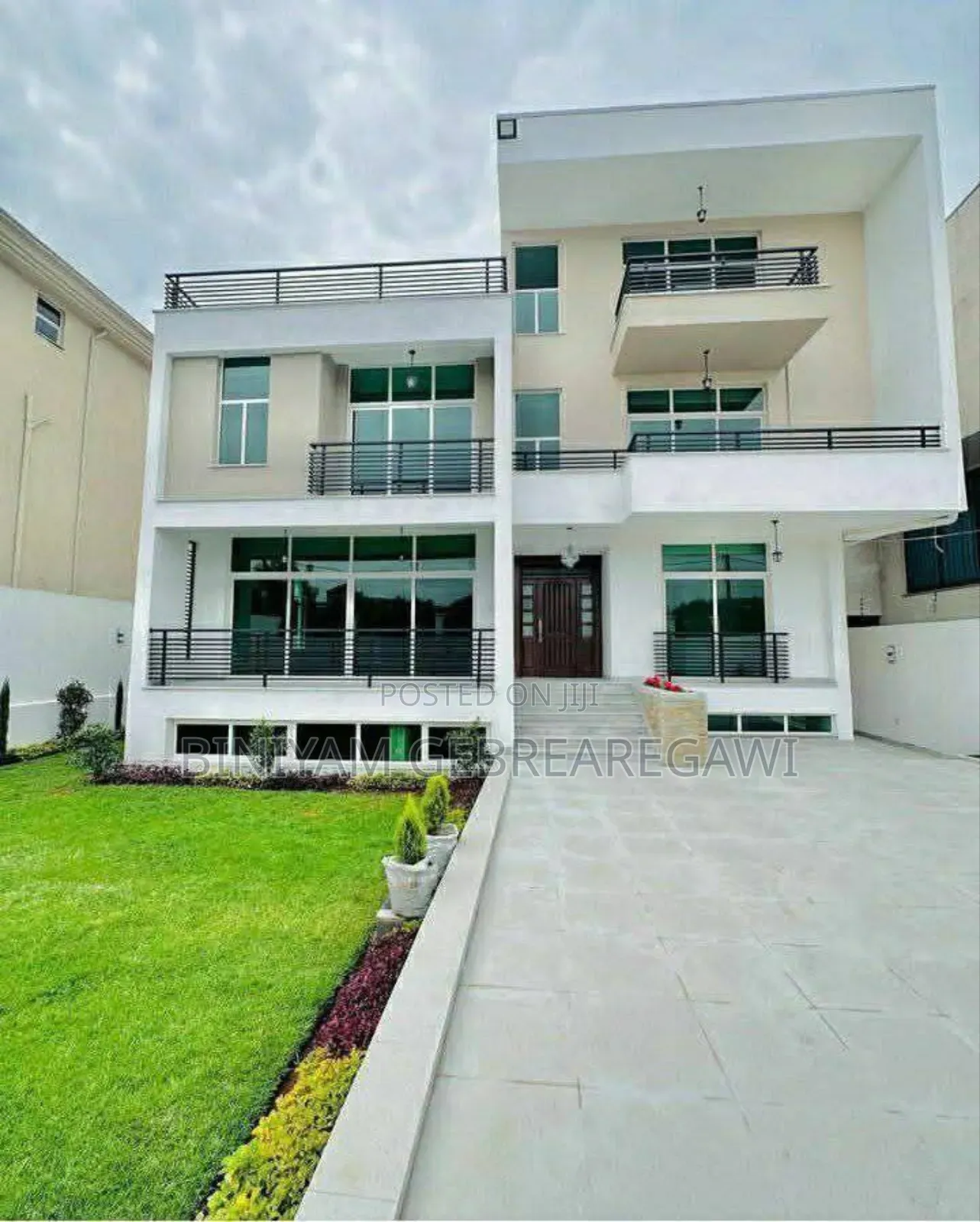 8bdrm House in G+2, Yeka for rent