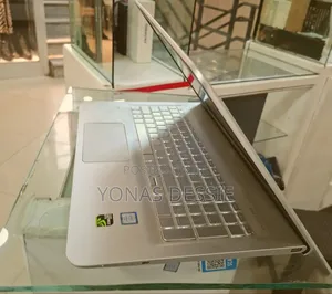 Laptop HP Envy 15 12GB Intel Core i5 HDD 1T
