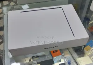 New Laptop Apple MacBook Air 2024 M3 13-Inch 16GB Apple M3 SSD 256GB